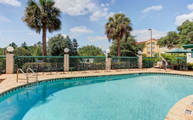 Holiday Inn Tampa North by IHG