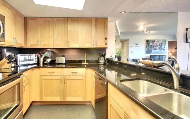 Land's End 1-402 Bay Front - Premier