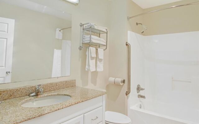 Ramada - Decatur Texas