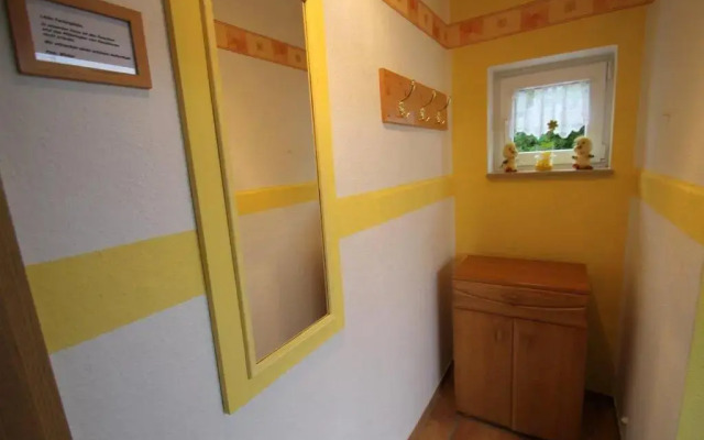 5083 - kleine Monika