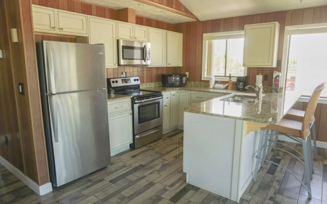 Oceanview Lodge