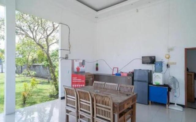 Reddoorz Plus Near Syamsudin Noor Airport