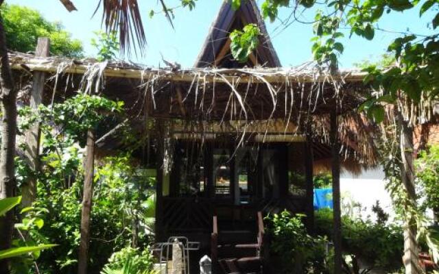 Ana Warung & Bungalows