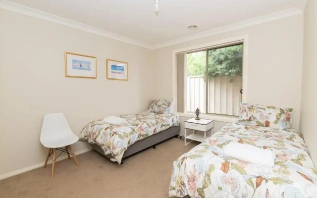 Franklin Villa, Central, Comfy & Convenient