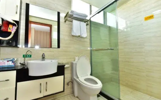 Qihua Business Hotel