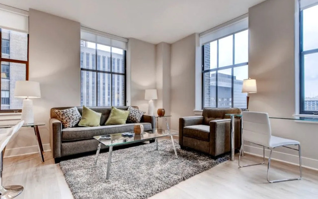 10 Light by Global Luxury Suites