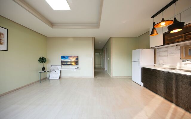 Mori House