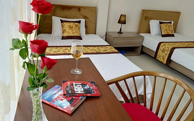 AMILA NGUYEN HUE HOTEL by SAZI