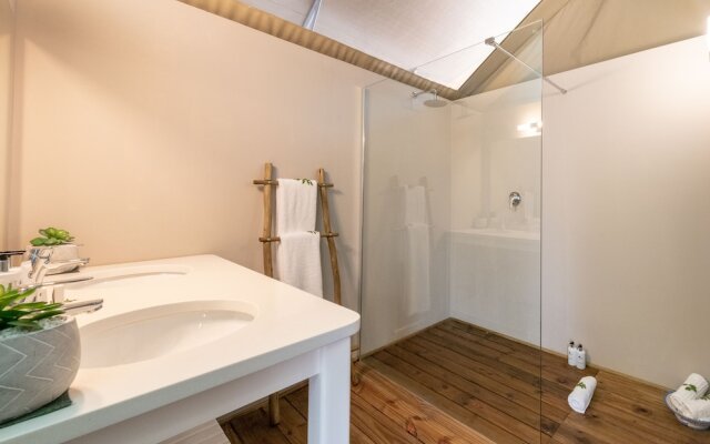 Ndhula Luxury Tented Lodge