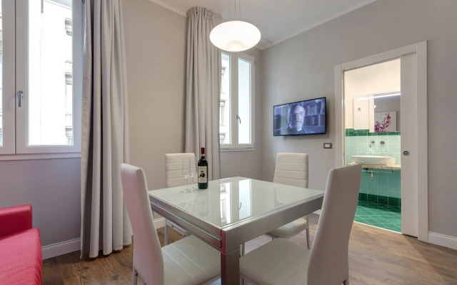 Elegant Suite located near Central Station of Florence