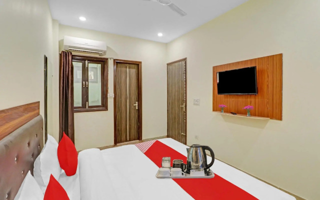 OYO 87988 Hotel Happy Moments