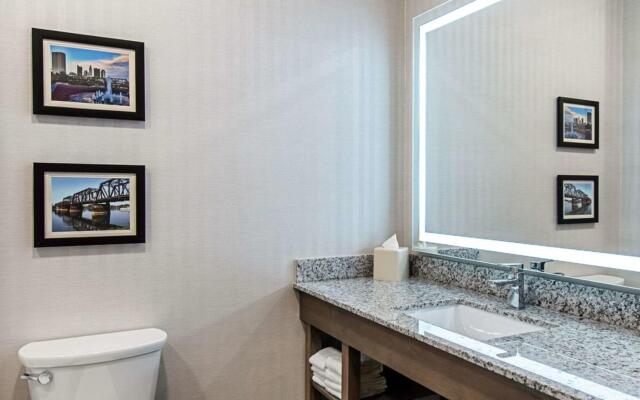 Comfort Suites Grove City - Columbus South