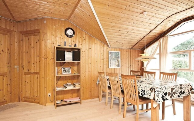 Quiet Holiday Home in Rodby near Sea