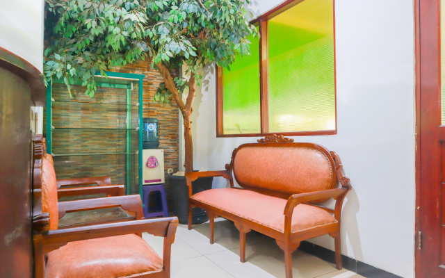 OYO 2030 Melawai Homestay