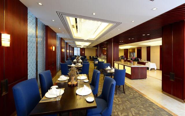 Kempinski Hotel Khan Palace