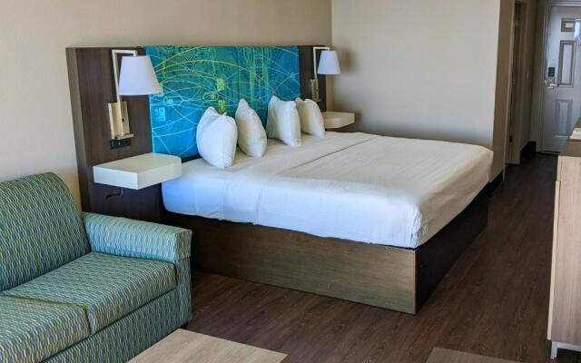 Tropical Seas Hotel