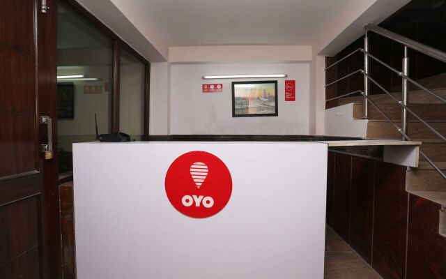 Hotel Golden Tree by OYO Rooms