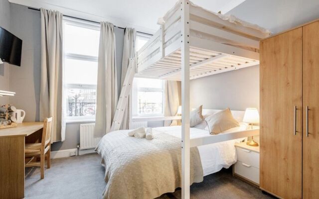 Ryam suites