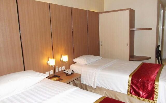 Specia Hotel & Resto