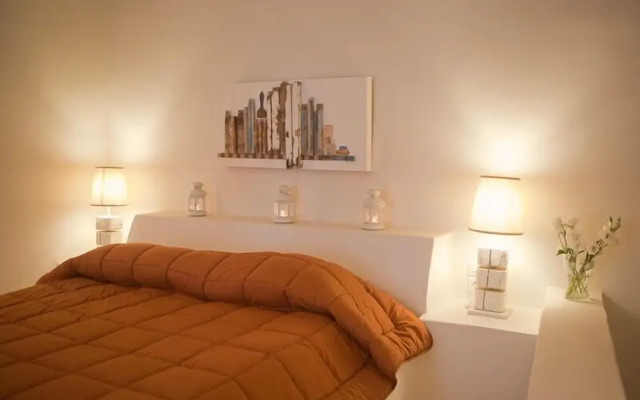 Art Villa Exogonia Santorini