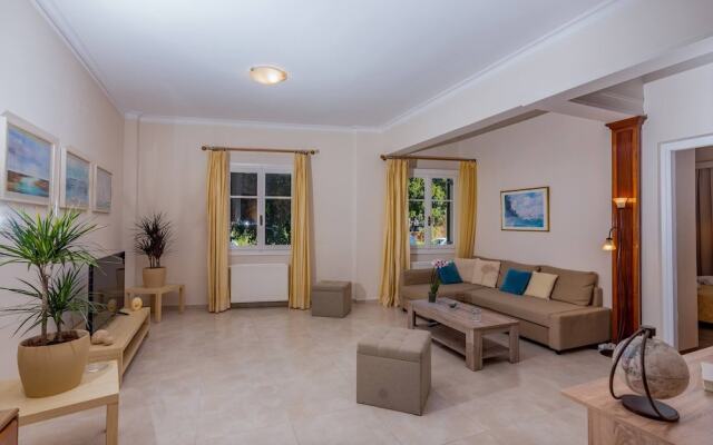 "katerina Residence Beachfront "