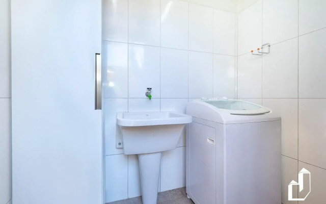 Triplex com 03 suítes com jacuzzi externa aquecida