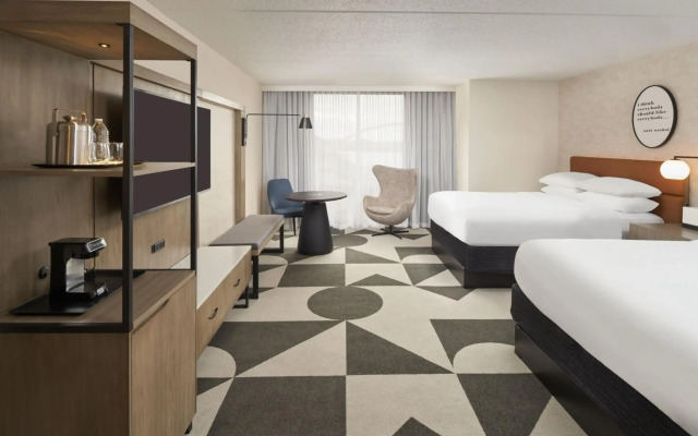 Sheraton Pittsburgh Hotel at Station Square