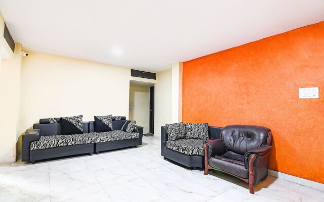Fabhotel White Palace