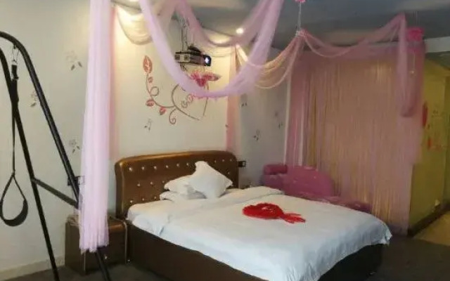 Zhangjiagang Huangpin Fashion Hotel