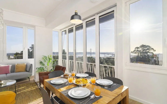 270 Panoramic View Premium Apartment