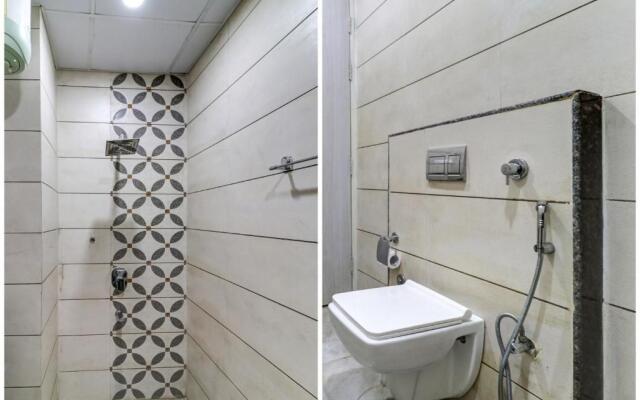 OYO Townhouse 513 Hotel Skylight Near Medanta Hospital