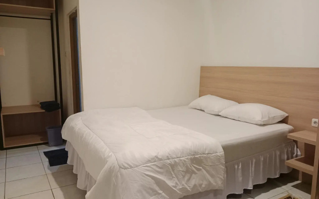 RedDoorz @ Slipi Jaya