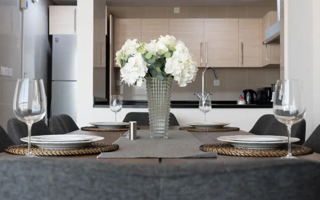 Exquisite Apartment RAK - 806