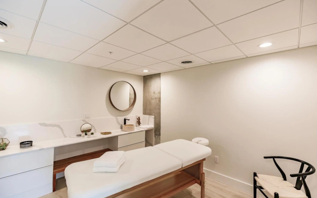 Kompose Boutique Hotel