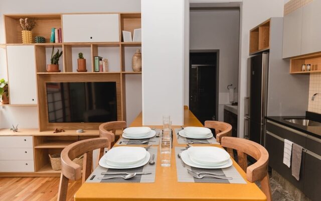Modern, Art Deco Space in La Condesa w Terrace!