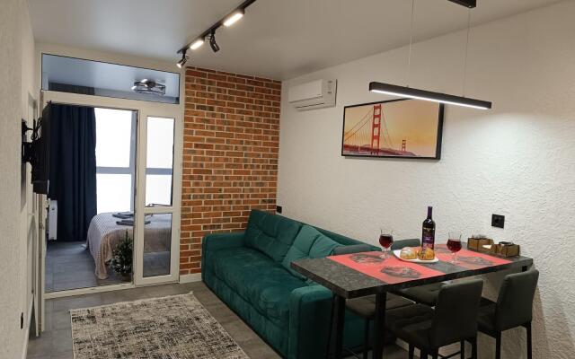 Апартаменты Лофт на Державинском