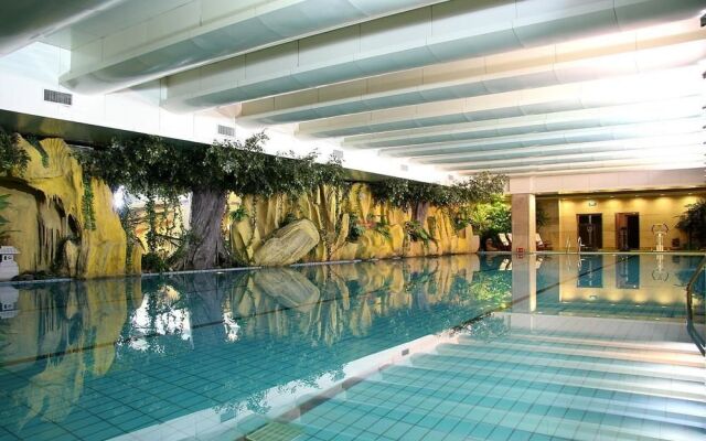 Hong'an International Hotel