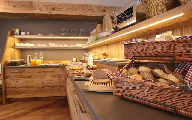 Dolomites B&B Suites and Apartments