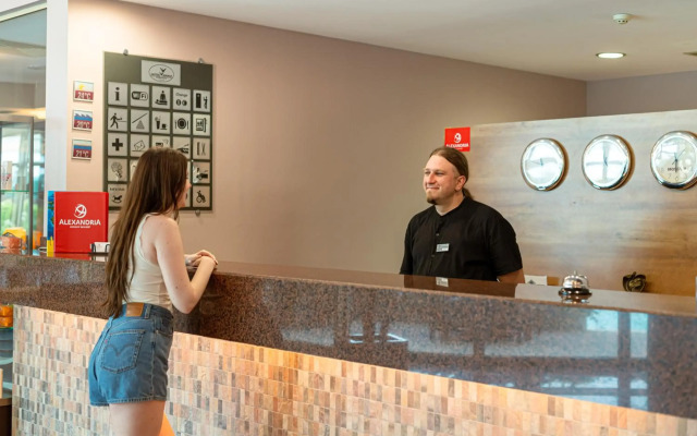 Jeravi Hotel