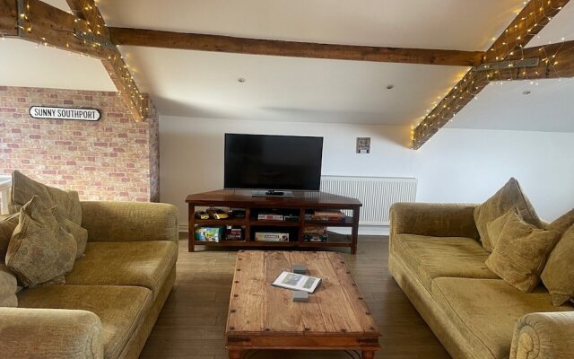 Beach House - Penthouse 3 Bed Apartment