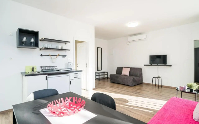 Residence & Pool Villa Schwarz Suites