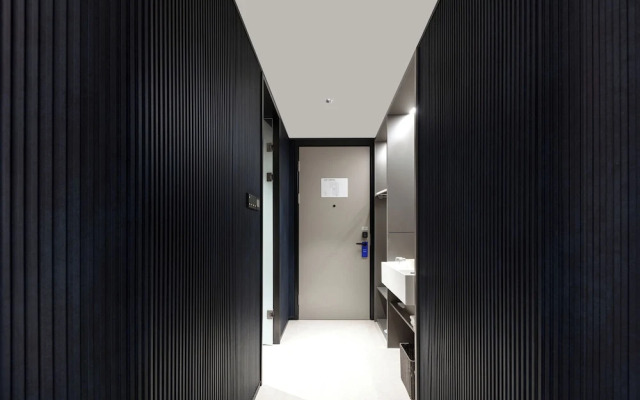 Pudong Airport  Light Residence Hotel