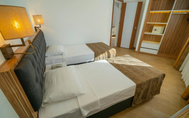 Kleopatra Celine Hotel