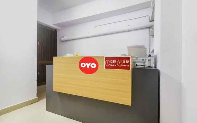 Super OYO 91856 Broholic Hotels