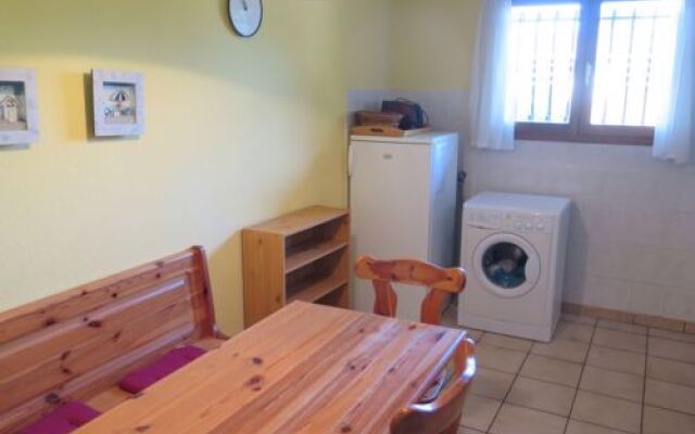 LOriÂ©e du Bois (HUT100)