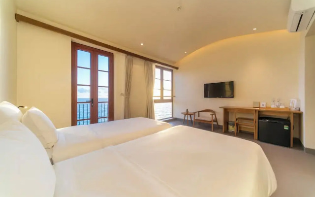 SOLANA Hotel Sunset Town Phu Quoc