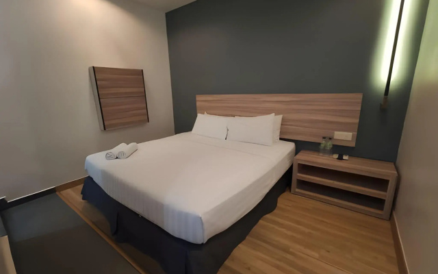 T Hotel Tandop