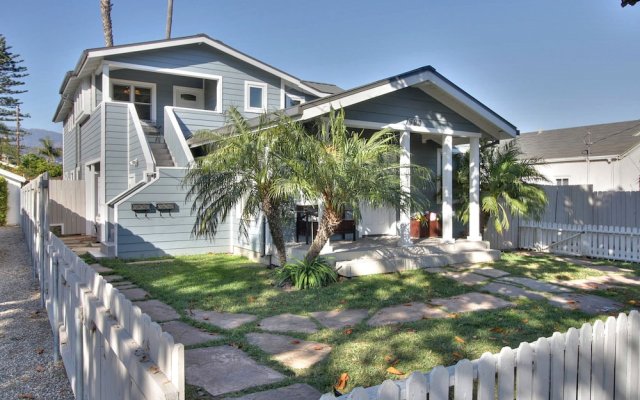 Chef's Dream at Santa Barbara Beach by RedAwning