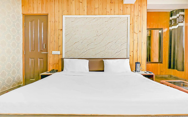 Collection O 83430 Hotel Sanjauli Inn