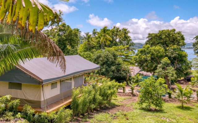 Isla Chiquita Glamping Hotel